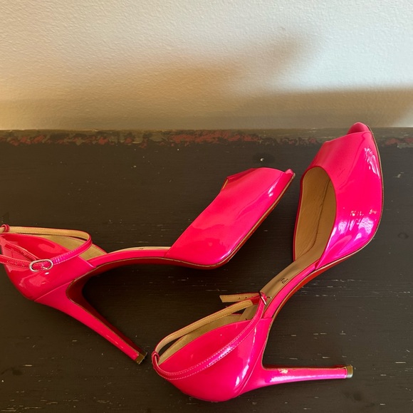 Christian Louboutin Peep-Toe Heels - Picture 5 of 13